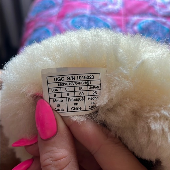 UGG Classic Short II Boots in Chestnut - Picture 6 of 7